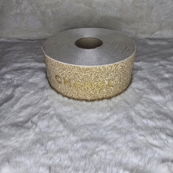 Chanel Glitter Ribbon Collection in Gold, Red, Black and white - Picture 5 of 12
